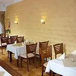 Waldhaus-hutzelhoeh Vendégház 3*