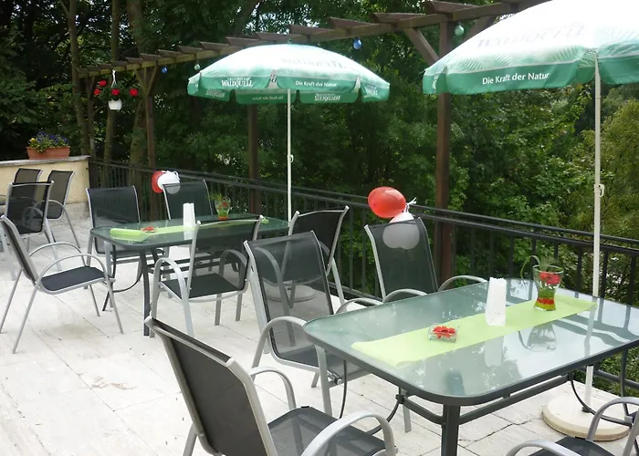 בית הארחה Waldhaus-hutzelhoeh רוהלה