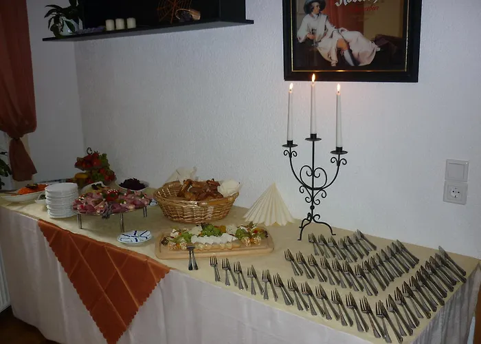 Konukevi Waldhaus-hutzelhoeh 3*