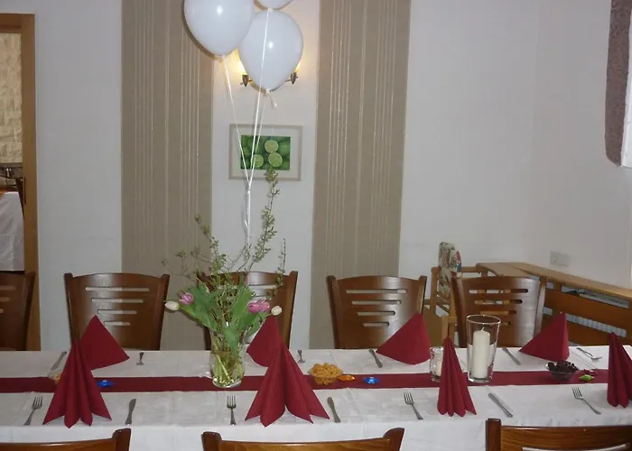 Waldhaus-hutzelhoeh Konukevi